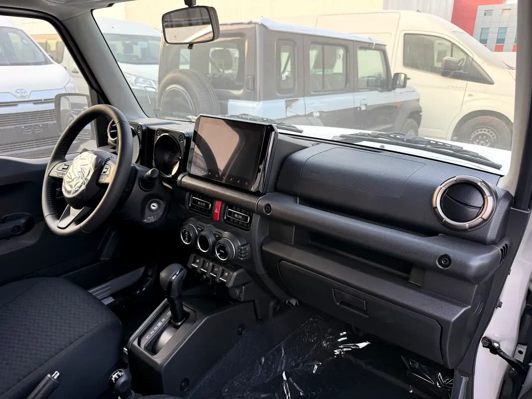 خرید سوزوکی جیمینی GLX AT 5-Door مدل ۲۰۲۷ از دبی — واردات به منطقه آزاد کیش و قشم — خودرو سوزوکی — تصویر 17