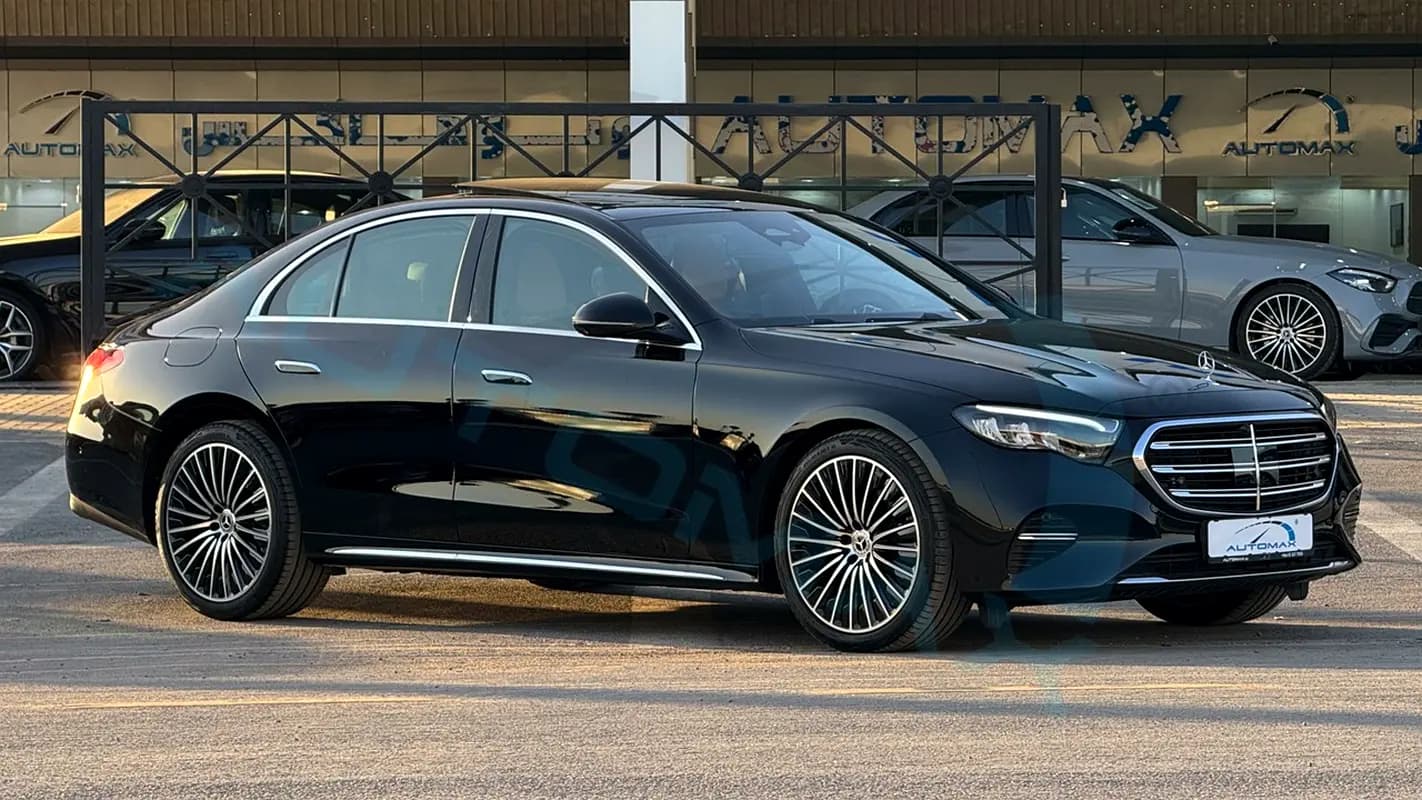 خرید مرسدس کلاس E E 200 Exclusive مدل ۲۰۲۶ از دبی — واردات به منطقه آزاد کیش و قشم — خودرو مرسدس — تصویر 4