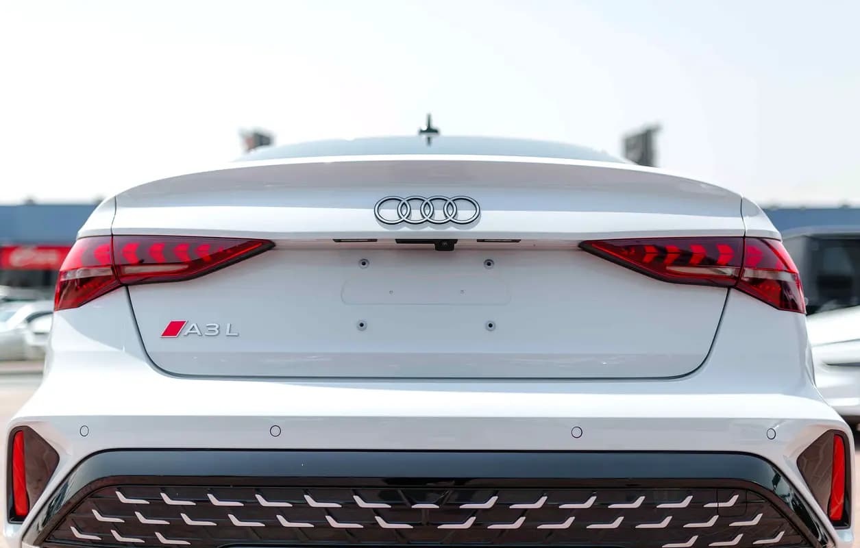 خرید آئودی A3 35 TFSI مدل ۲۰۲۵ از دبی — واردات به منطقه آزاد کیش و قشم — خودرو آئودی — تصویر 18