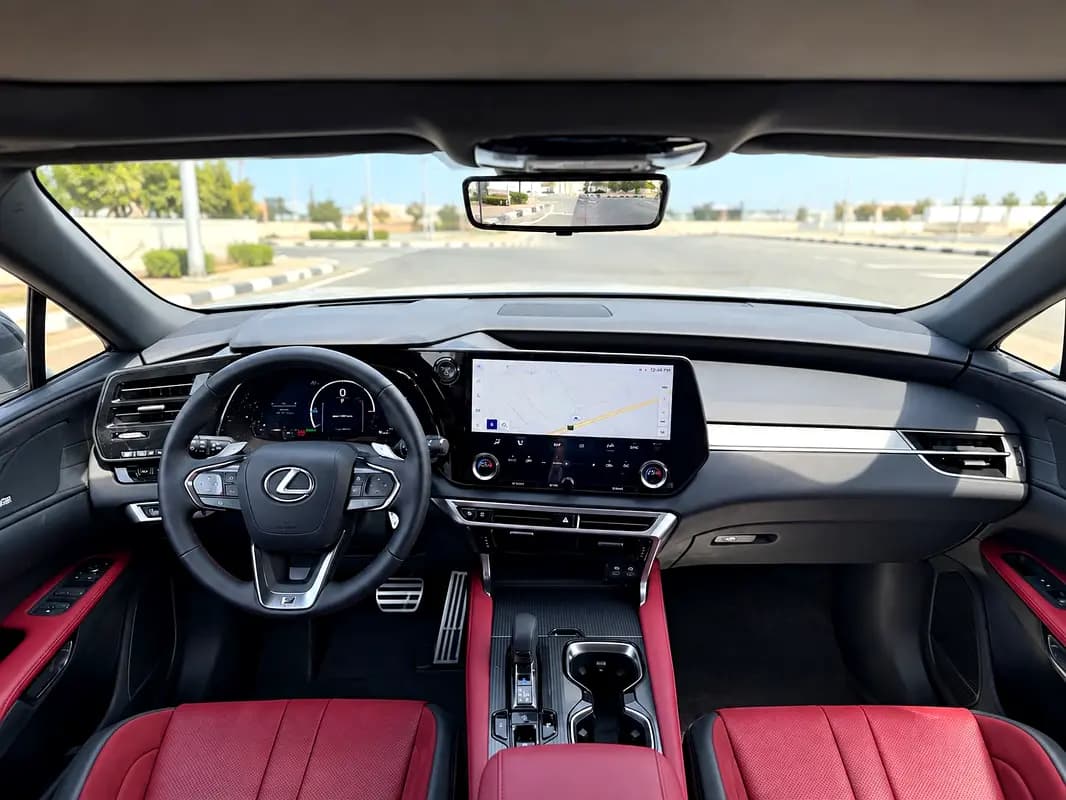 خرید لکسوس سری RX RX 500h F Sport مدل ۲۰۲۶ از دبی — واردات به منطقه آزاد کیش و قشم — خودرو لکسوس — تصویر 4