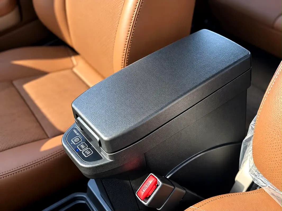 خرید تویوتا لندکروزر سری ۷۰ LC 71 LX مدل ۲۰۲۶ از دبی — واردات به منطقه آزاد کیش و قشم — خودرو تویوتا — تصویر 7