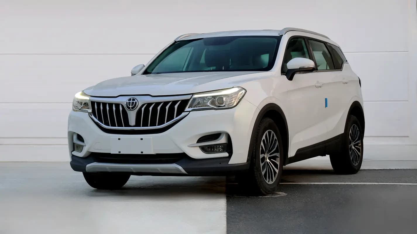 خرید برلیانس V6 Premium مدل ۲۰۲۵ از دبی — واردات به منطقه آزاد کیش و قشم — خودرو برلیانس