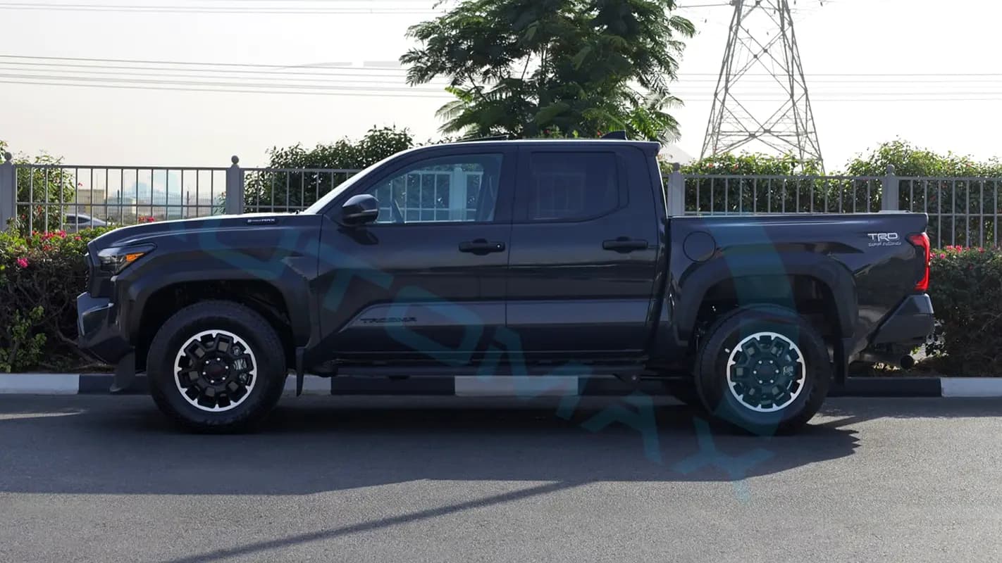 خرید تویوتا تاکوما TRD مدل ۲۰۲۶ از دبی — واردات به منطقه آزاد کیش و قشم — خودرو تویوتا — تصویر 20