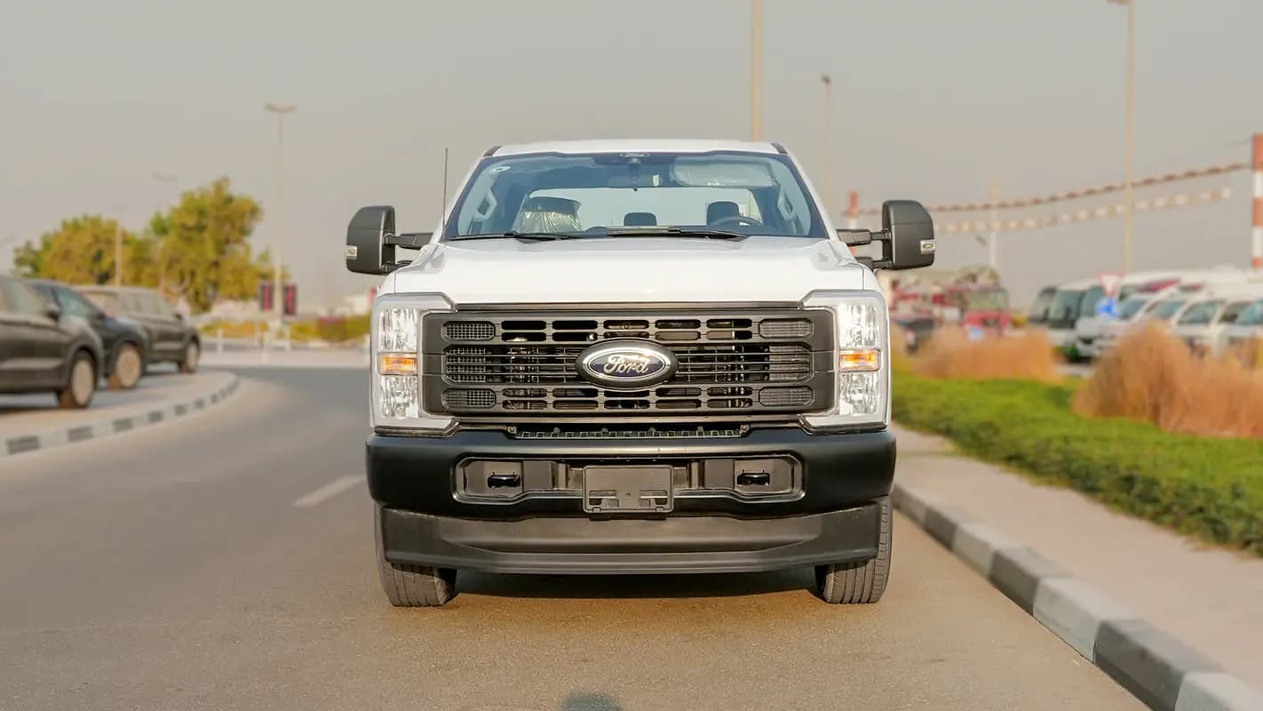 خرید فورد F 250 XL مدل ۲۰۲۴ از دبی — واردات به منطقه آزاد کیش و قشم — خودرو فورد — تصویر 4