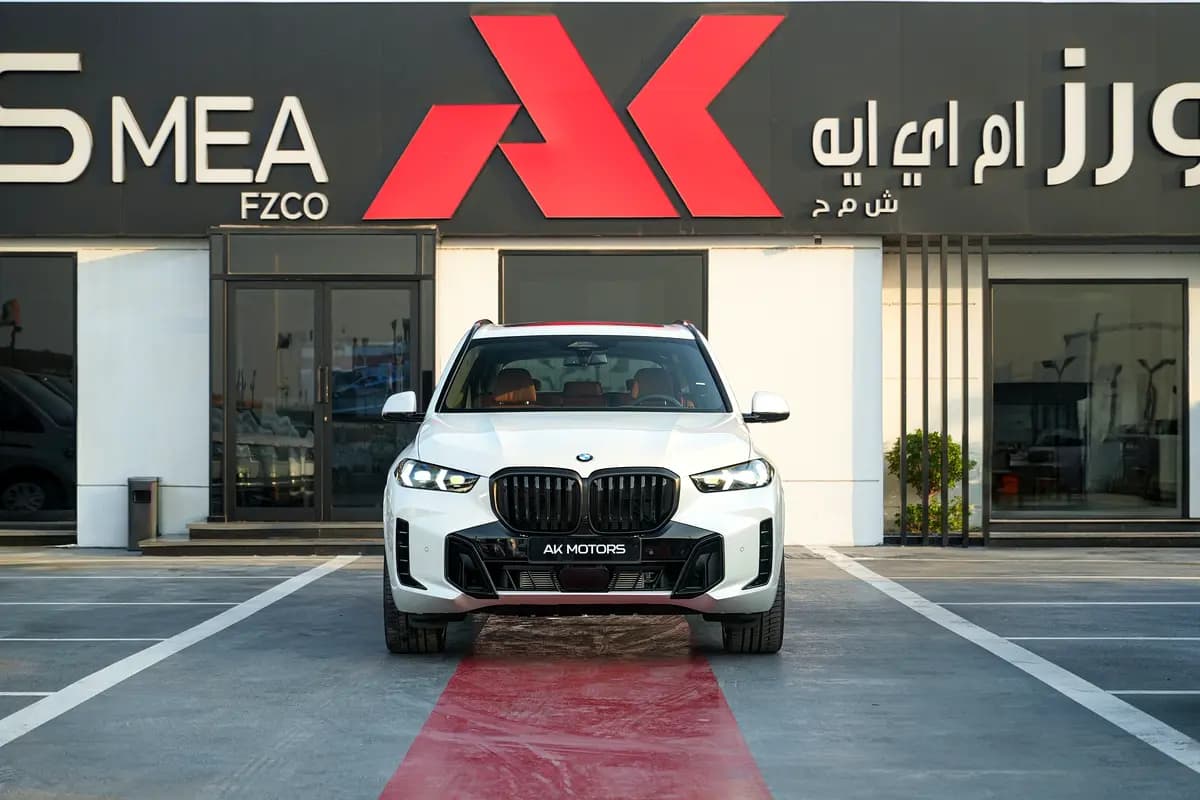 خرید بی‌ام‌و ایکس۵ xDrive40i M Sport مدل ۲۰۲۶ از دبی — واردات به منطقه آزاد کیش و قشم — خودرو بی‌ام‌و — تصویر 2
