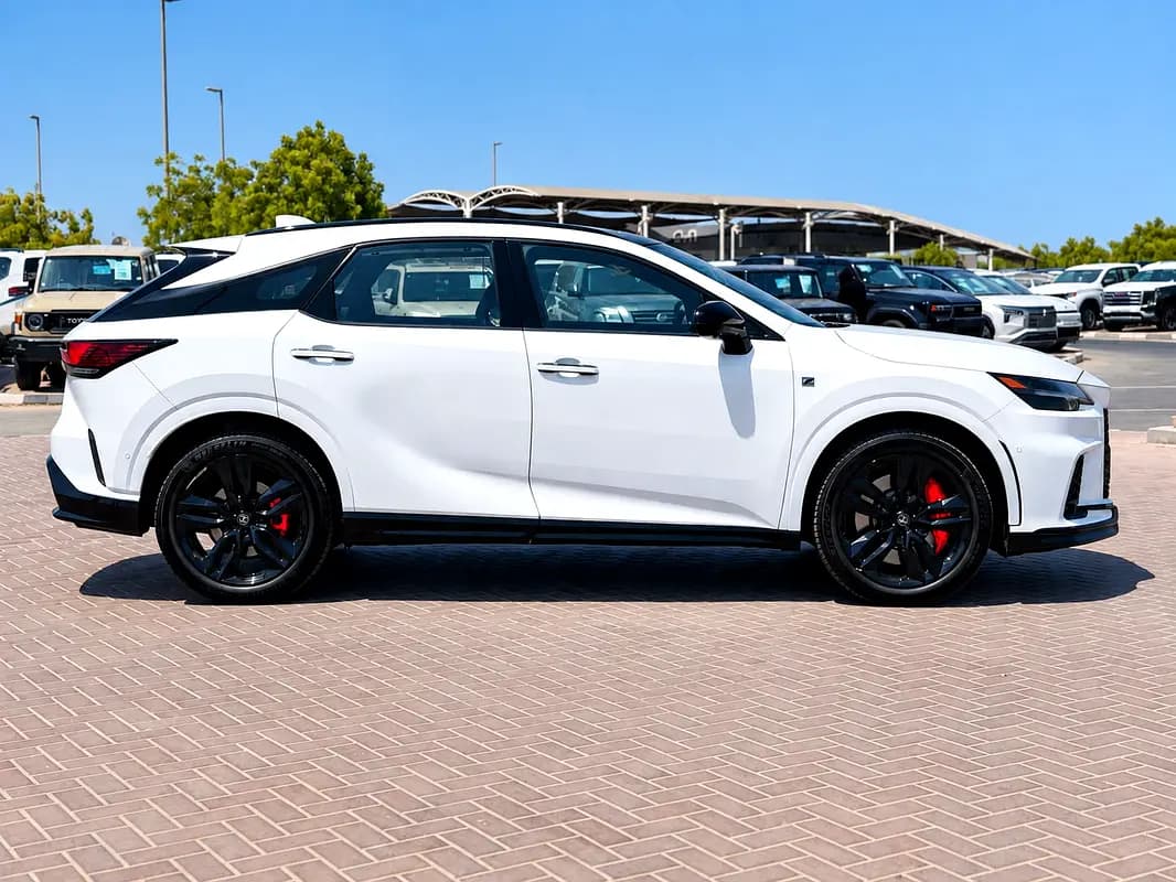 خرید لکسوس سری RX RX 500h F Sport مدل ۲۰۲۶ از دبی — واردات به منطقه آزاد کیش و قشم — خودرو لکسوس — تصویر 19