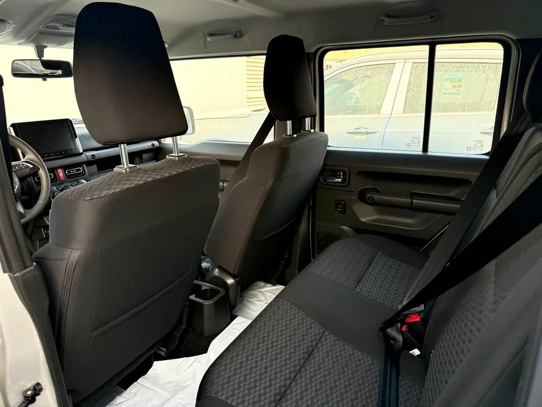خرید سوزوکی جیمینی GLX AT 5-Door مدل ۲۰۲۷ از دبی — واردات به منطقه آزاد کیش و قشم — خودرو سوزوکی — تصویر 11