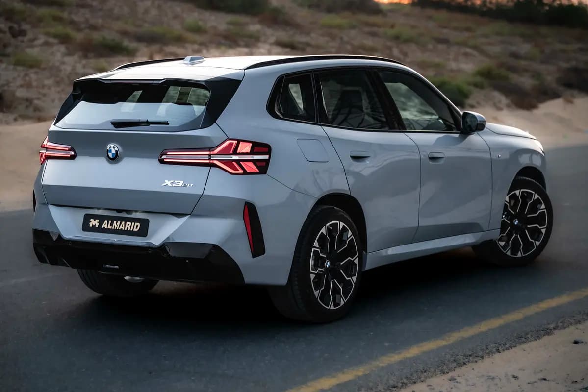 خرید بی‌ام‌و ایکس۳ xDrive20i مدل ۲۰۲۶ از دبی — واردات به منطقه آزاد کیش و قشم — خودرو بی‌ام‌و — تصویر 2