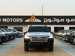 خرید تویوتا لندکروزر VX مدل ۲۰۲۵ از دبی — واردات به منطقه آزاد کیش و قشم — خودرو تویوتا