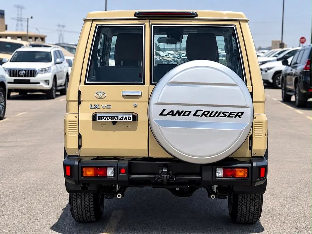 خرید تویوتا لندکروزر سری ۷۰ LC 71 LX مدل ۲۰۲۶ از دبی — واردات به منطقه آزاد کیش و قشم — خودرو تویوتا — تصویر 11