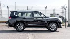 خرید تویوتا لندکروزر VXR مدل ۲۰۲۶ از دبی — واردات به منطقه آزاد کیش و قشم — خودرو تویوتا — تصویر 2
