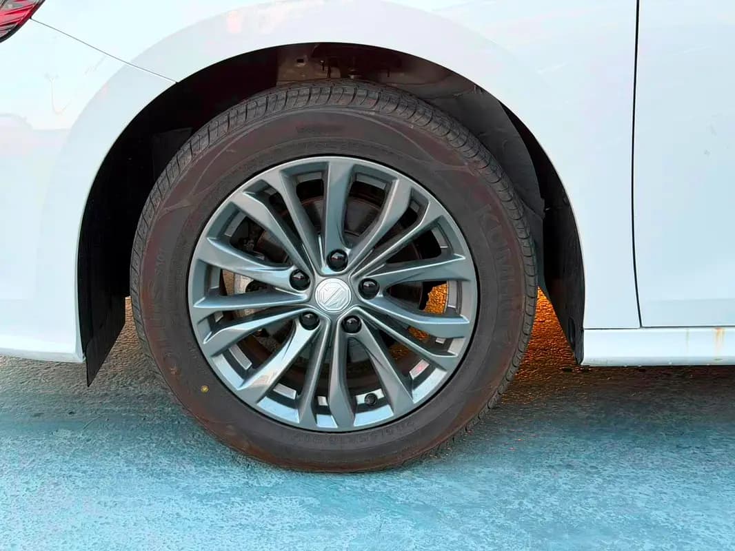 خرید ام‌جی MG5 Comfort مدل ۲۰۲۶ از دبی — واردات به منطقه آزاد کیش و قشم — خودرو ام‌جی — تصویر 19