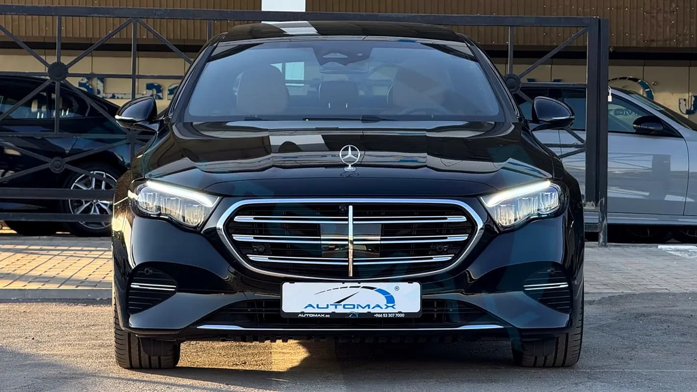 خرید مرسدس کلاس E E 200 Exclusive مدل ۲۰۲۶ از دبی — واردات به منطقه آزاد کیش و قشم — خودرو مرسدس — تصویر 3