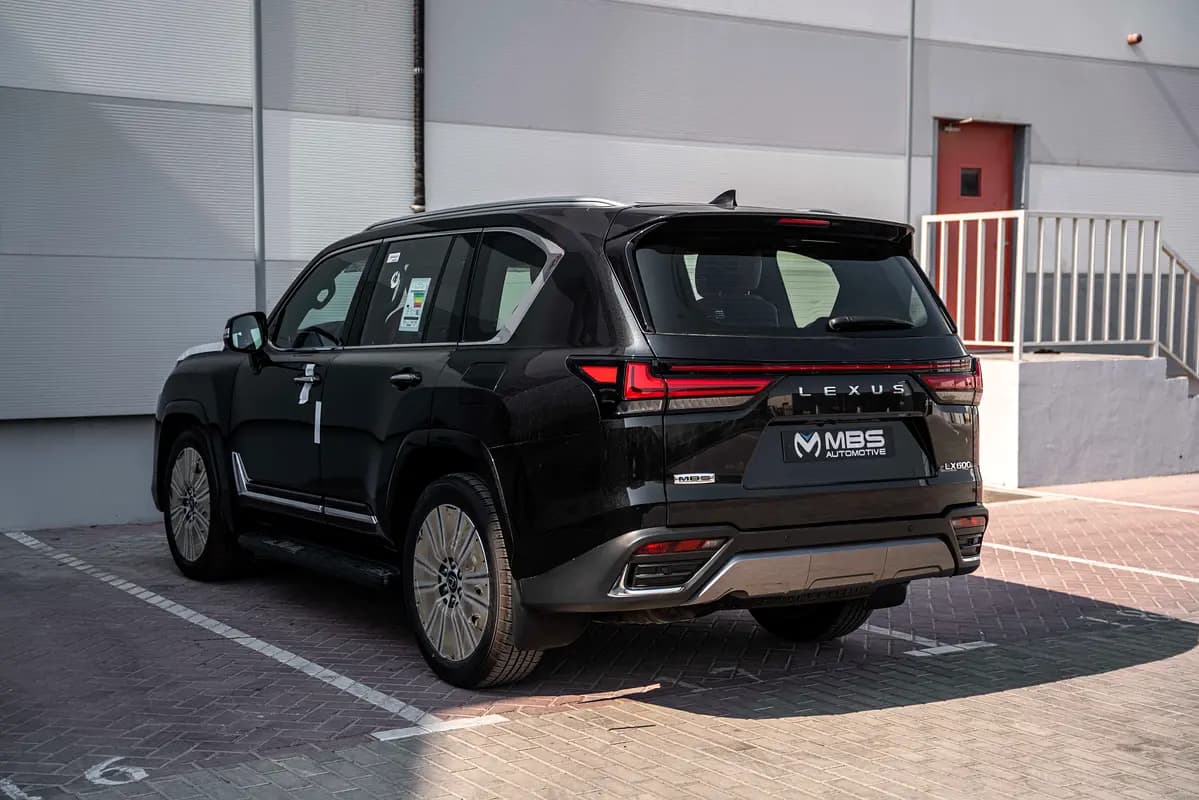 خرید لکسوس سری LX LX 600 VIP مدل ۲۰۲۶ از دبی — واردات به منطقه آزاد کیش و قشم — خودرو لکسوس — تصویر 10