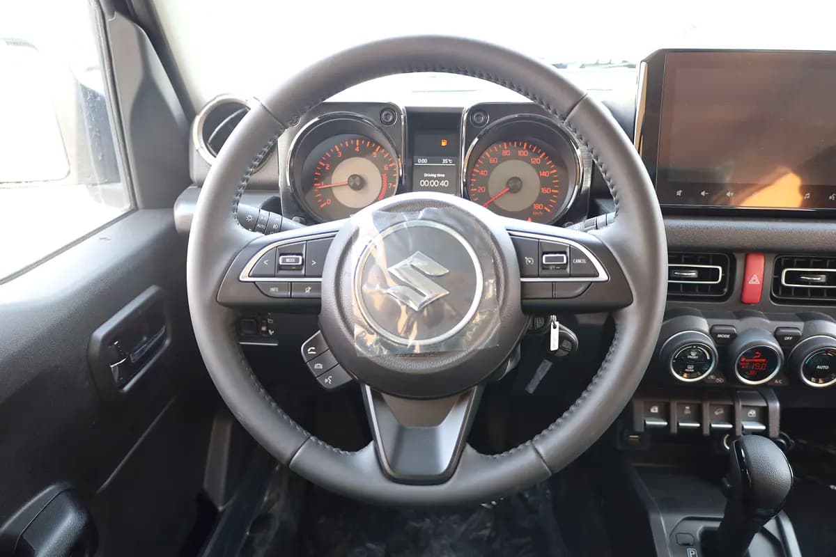خرید سوزوکی جیمینی GLX AT 5-Door مدل ۲۰۲۶ از دبی — واردات به منطقه آزاد کیش و قشم — خودرو سوزوکی — تصویر 10