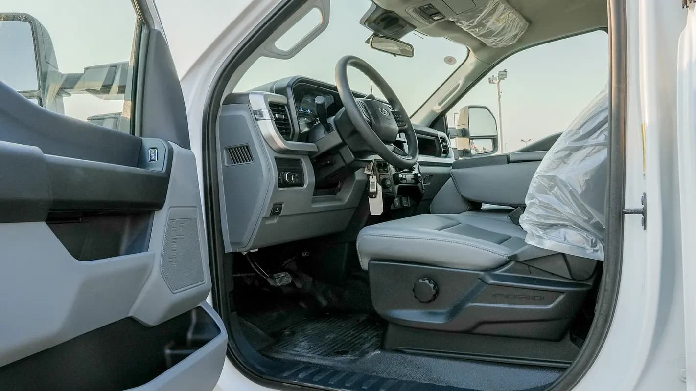 خرید فورد F 250 XL مدل ۲۰۲۴ از دبی — واردات به منطقه آزاد کیش و قشم — خودرو فورد — تصویر 9