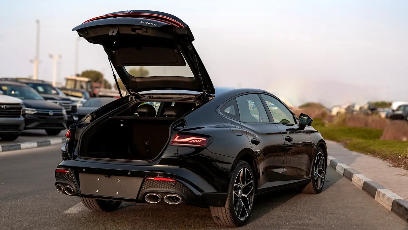 خرید ام‌جی MG 7 Deluxe مدل ۲۰۲۶ از دبی — واردات به منطقه آزاد کیش و قشم — خودرو ام‌جی — تصویر 7