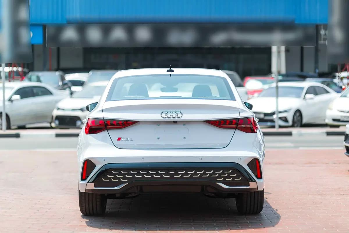 خرید آئودی A3 35 TFSI مدل ۲۰۲۵ از دبی — واردات به منطقه آزاد کیش و قشم — خودرو آئودی — تصویر 19
