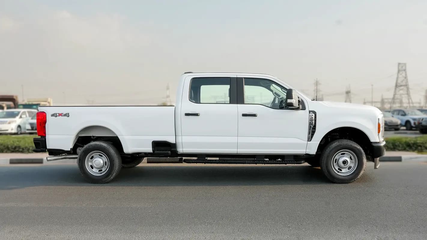 خرید فورد F 250 XL مدل ۲۰۲۴ از دبی — واردات به منطقه آزاد کیش و قشم — خودرو فورد — تصویر 2