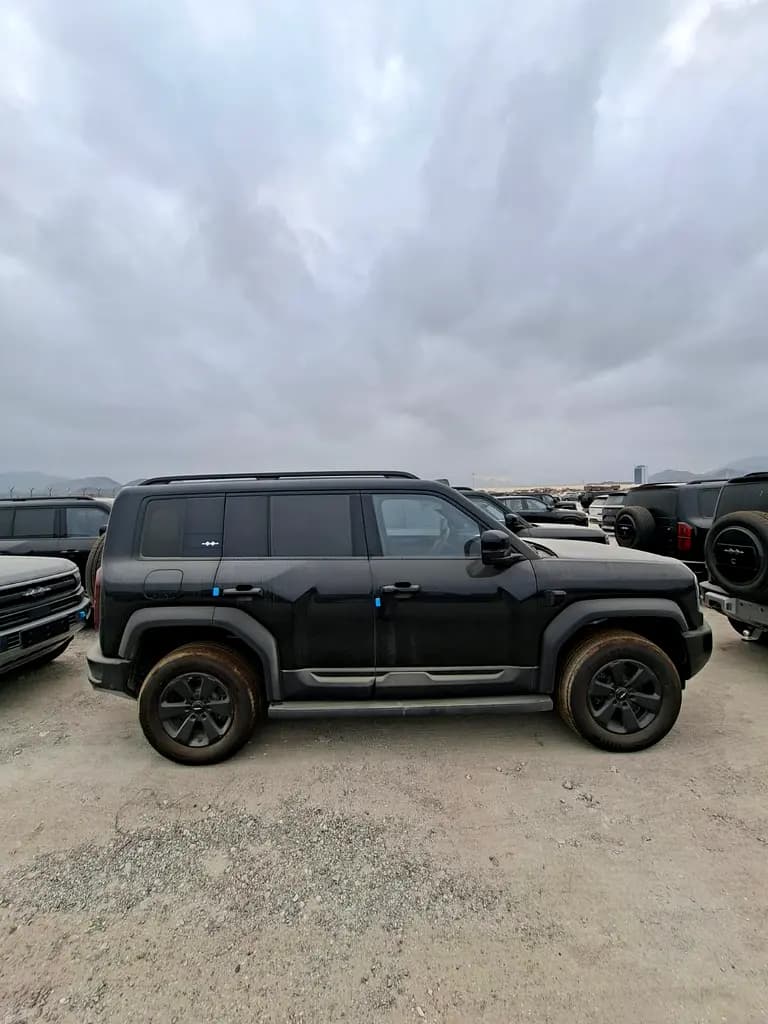 خرید بی‌وای‌دی Leopard 5 Ultra مدل ۲۰۲۶ از دبی — واردات به منطقه آزاد کیش و قشم — خودرو بی‌وای‌دی — تصویر 4