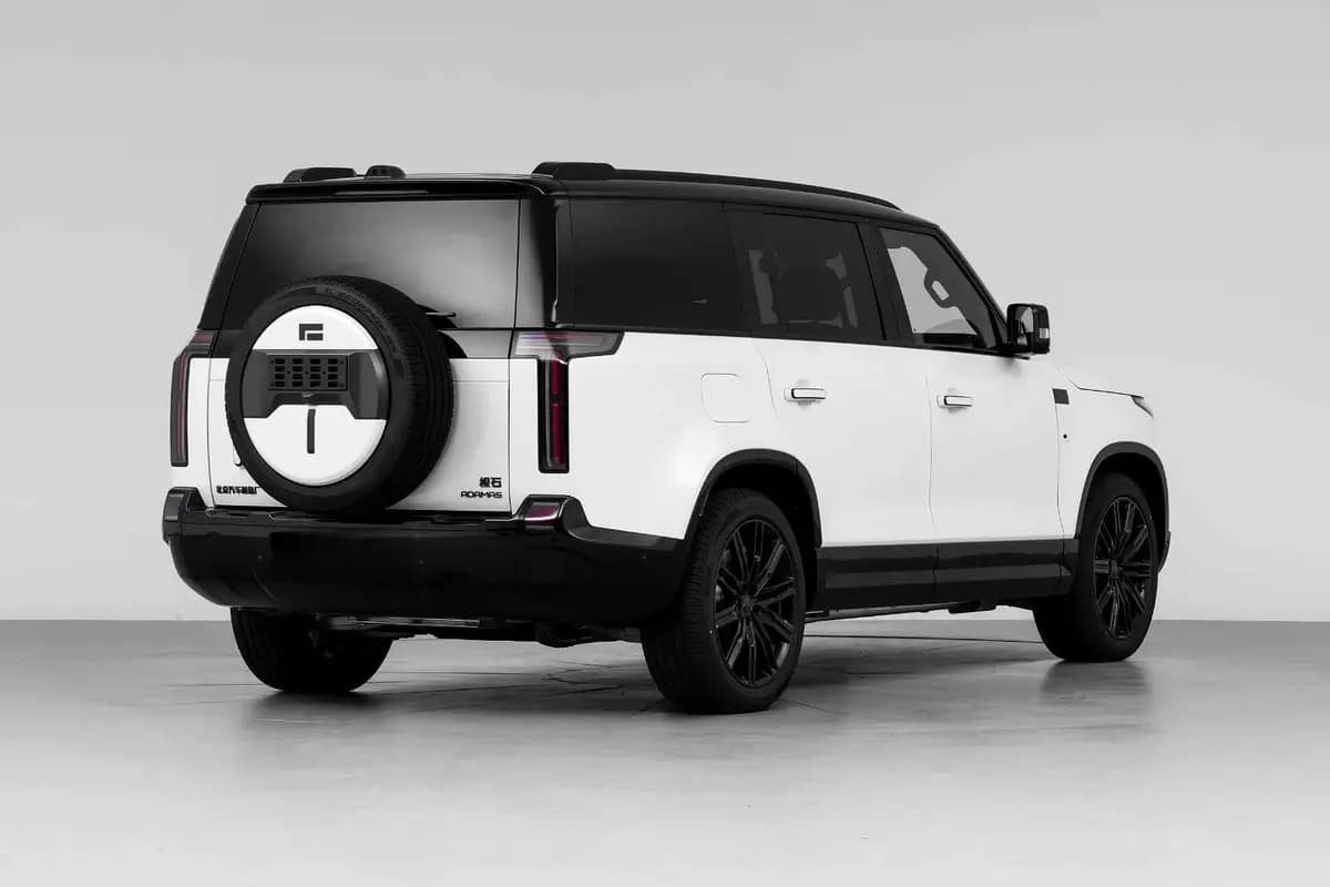 خرید راکس Adamas First-Class مدل ۲۰۲۷ از دبی — واردات به منطقه آزاد کیش و قشم — خودرو راکس — تصویر 2