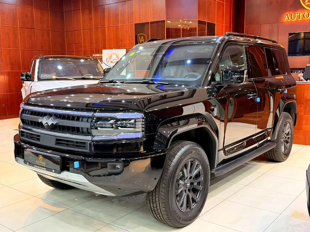 خرید بی‌وای‌دی Leopard 5 Premium مدل ۲۰۲۶ از دبی — واردات به منطقه آزاد کیش و قشم — خودرو بی‌وای‌دی — تصویر 2