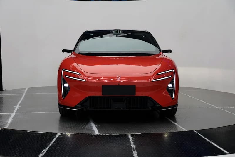 خرید Avatr 6 Ultra EV Edition AWD مدل ۲۰۲۵ از دبی — واردات به منطقه آزاد کیش و قشم — خودرو Avatr
