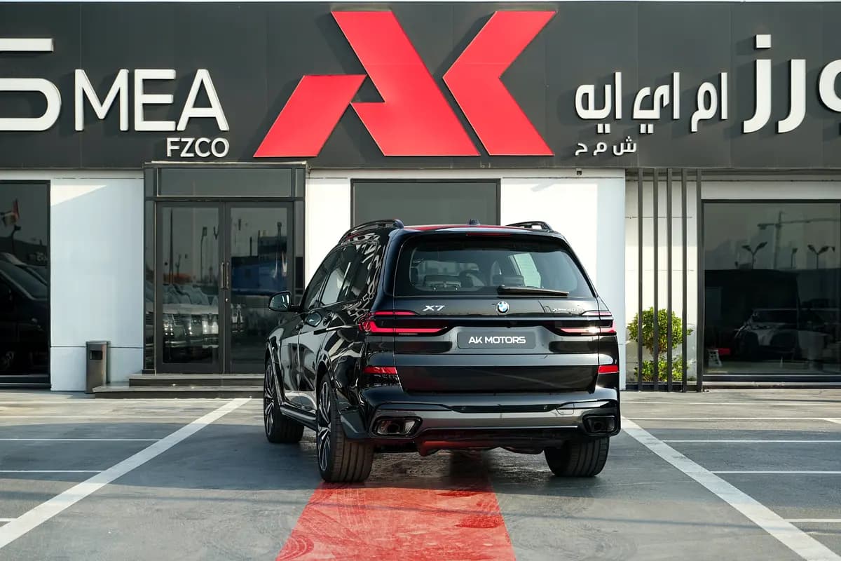 خرید بی‌ام‌و ایکس۷ xDrive40i M Sport مدل ۲۰۲۶ از دبی — واردات به منطقه آزاد کیش و قشم — خودرو بی‌ام‌و — تصویر 4