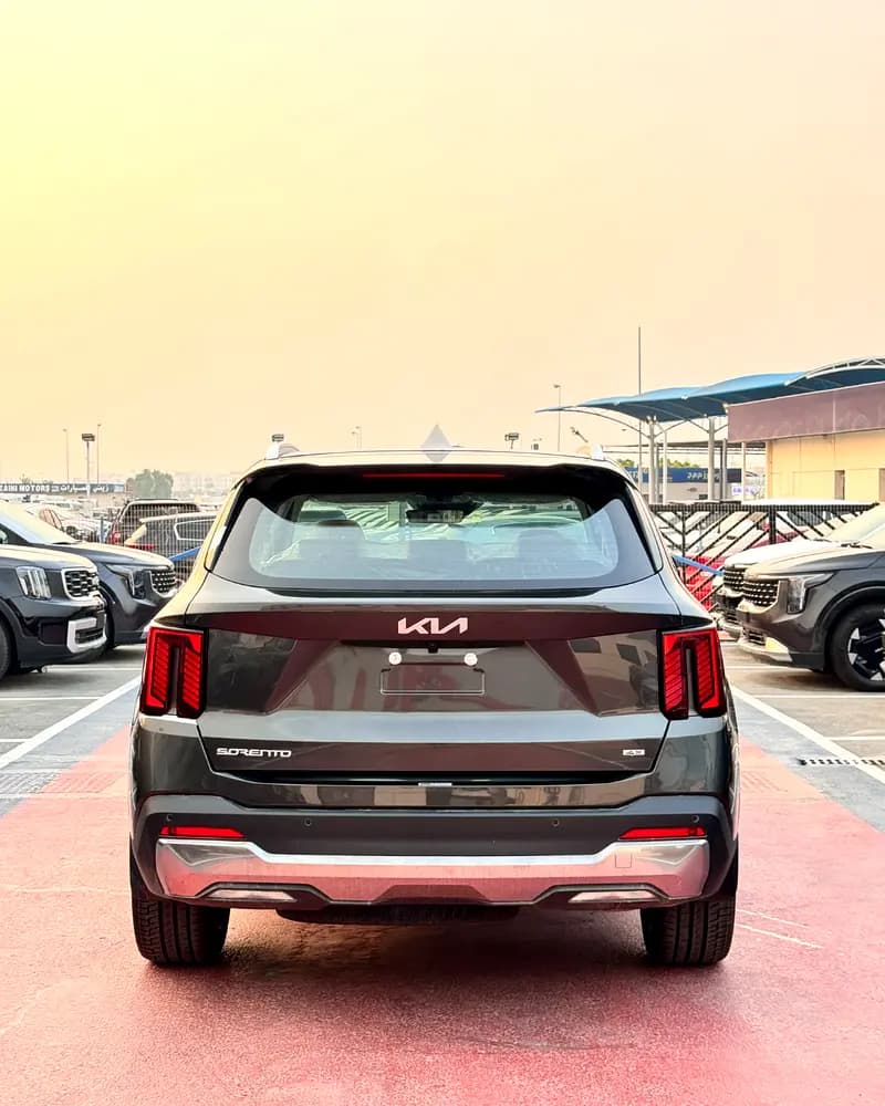 خرید کیا سورنتو LX مدل ۲۰۲۷ از دبی — واردات به منطقه آزاد کیش و قشم — خودرو کیا — تصویر 4