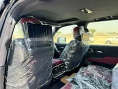 خرید تویوتا لندکروزر GR Sport مدل ۲۰۲۶ از دبی — واردات به منطقه آزاد کیش و قشم — خودرو تویوتا — تصویر 11