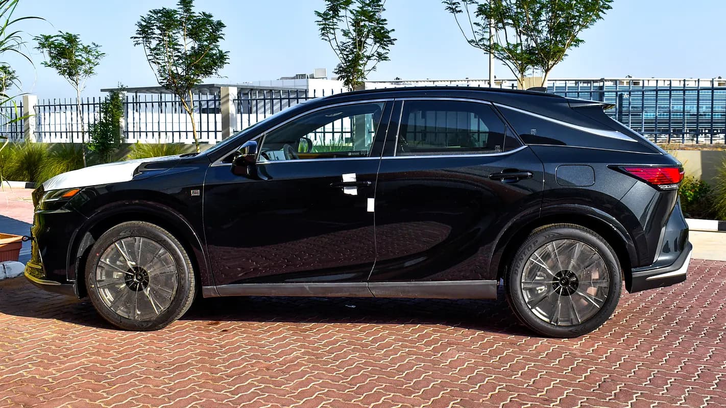 خرید لکسوس سری RX RX 350 F Sport مدل ۲۰۲۶ از دبی — واردات به منطقه آزاد کیش و قشم — خودرو لکسوس — تصویر 2