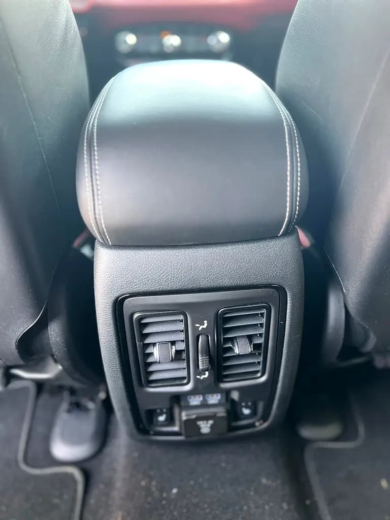 خرید Dodge Durango SRT مدل ۲۰۲۴ از دبی — واردات به منطقه آزاد کیش و قشم — خودرو Dodge — تصویر 5