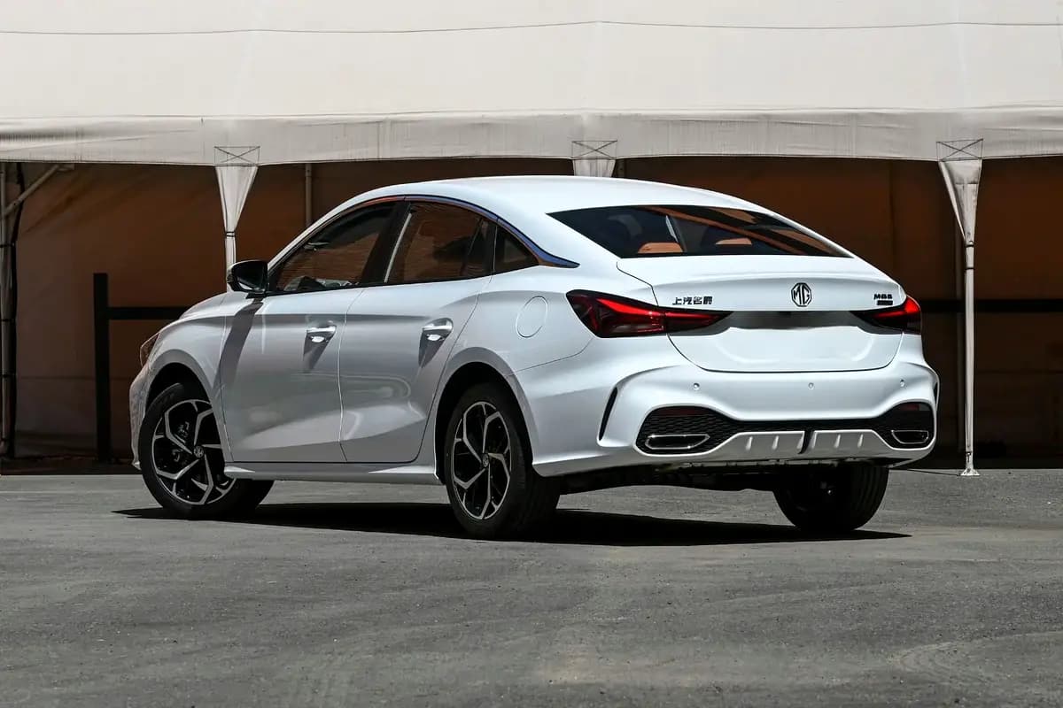 خرید ام‌جی MG5 Luxury مدل ۲۰۲۶ از دبی — واردات به منطقه آزاد کیش و قشم — خودرو ام‌جی — تصویر 3