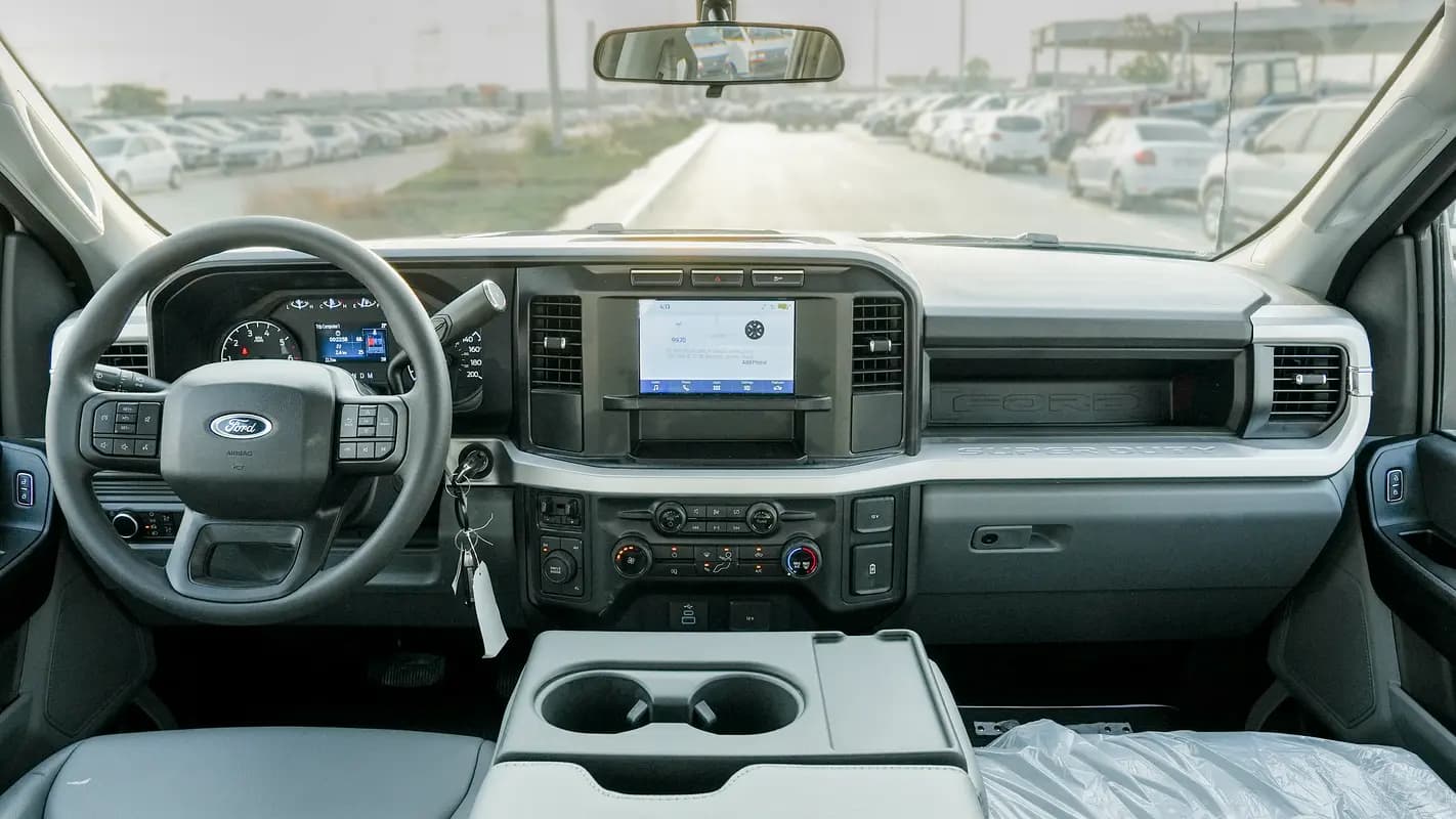 خرید فورد F 250 XL مدل ۲۰۲۴ از دبی — واردات به منطقه آزاد کیش و قشم — خودرو فورد — تصویر 12