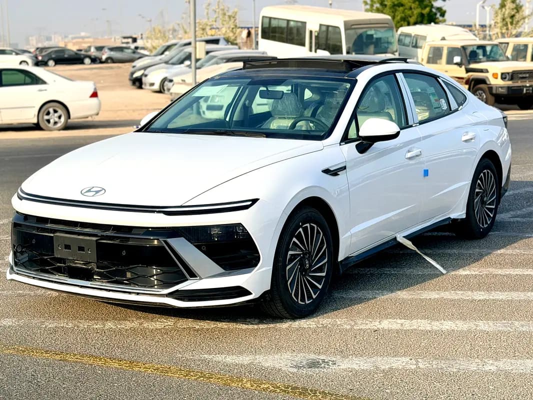 خرید هیوندای سوناتا GLS مدل ۲۰۲۶ از دبی — واردات به منطقه آزاد کیش و قشم — خودرو هیوندای