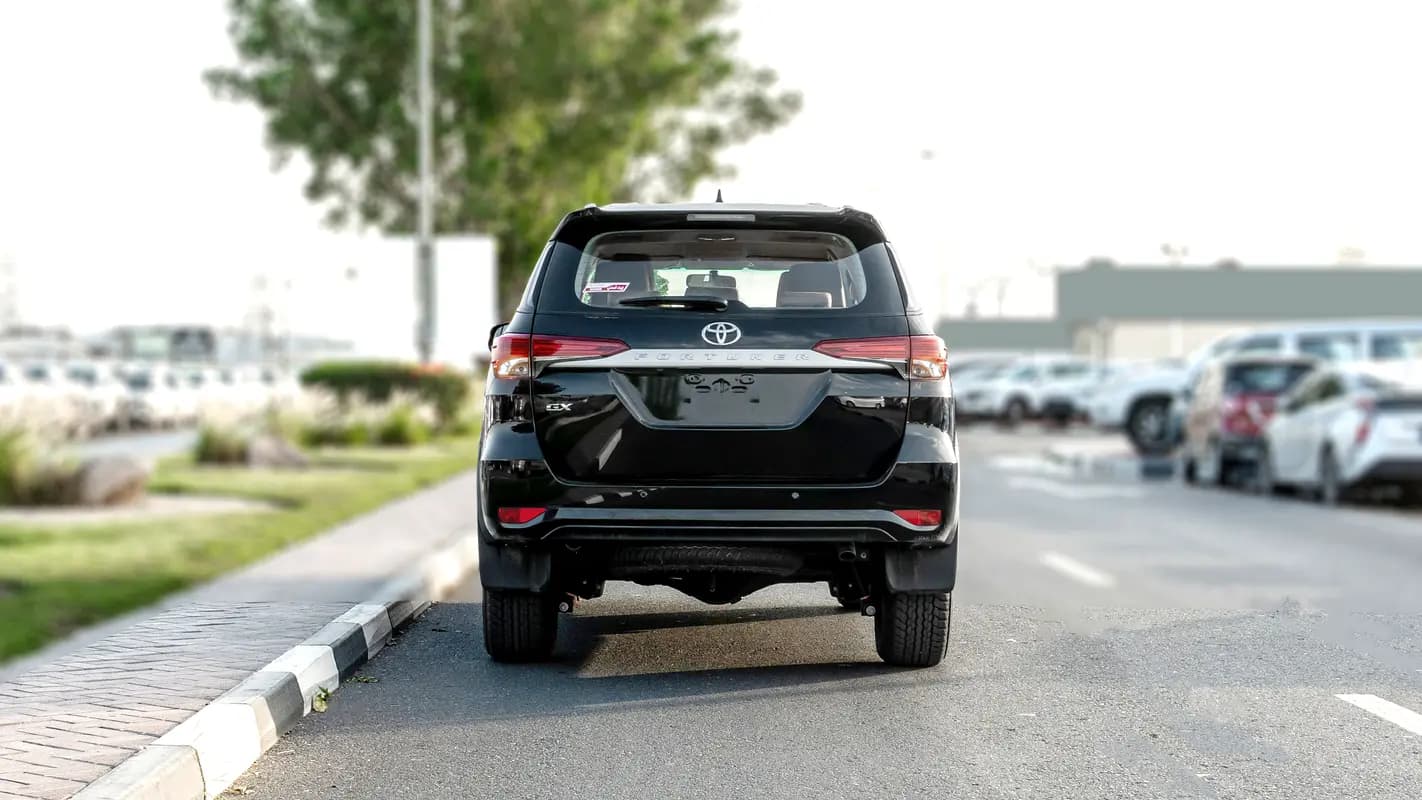 خرید تویوتا فورچونر GX مدل ۲۰۲۶ از دبی — واردات به منطقه آزاد کیش و قشم — خودرو تویوتا — تصویر 5