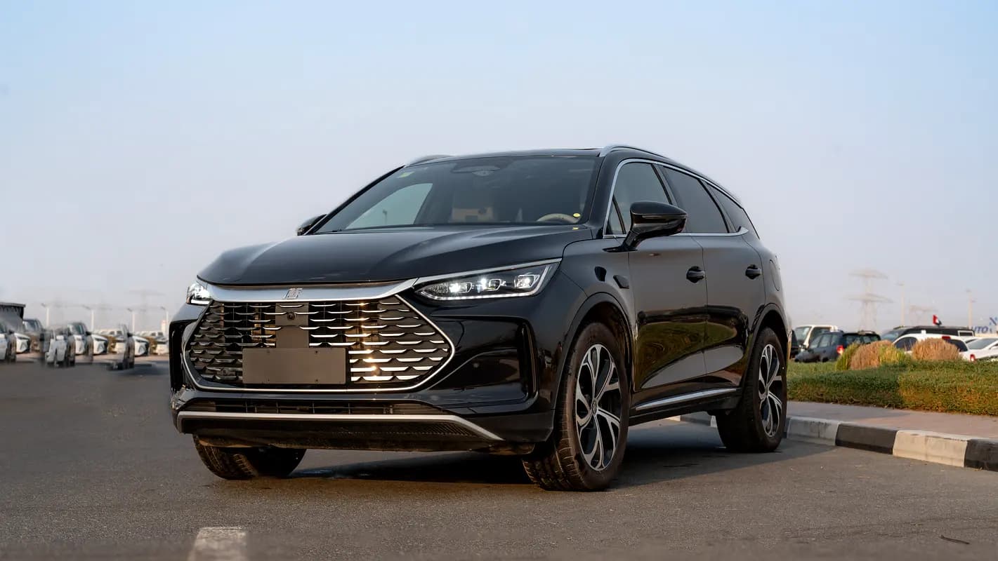 خرید بی‌وای‌دی Tang Flagship مدل ۲۰۲۵ از دبی — واردات به منطقه آزاد کیش و قشم — خودرو بی‌وای‌دی