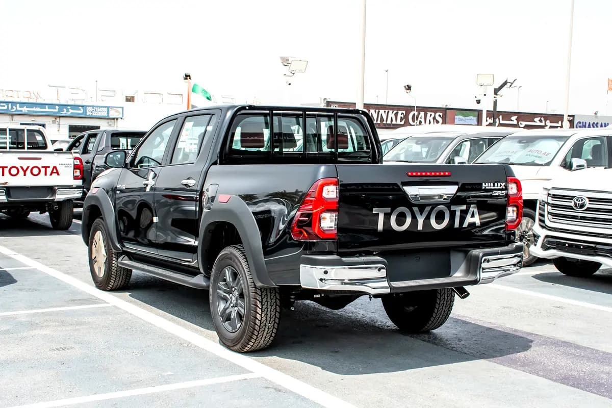 خرید تویوتا هایلوکس TRD مدل ۲۰۲۶ از دبی — واردات به منطقه آزاد کیش و قشم — خودرو تویوتا — تصویر 8