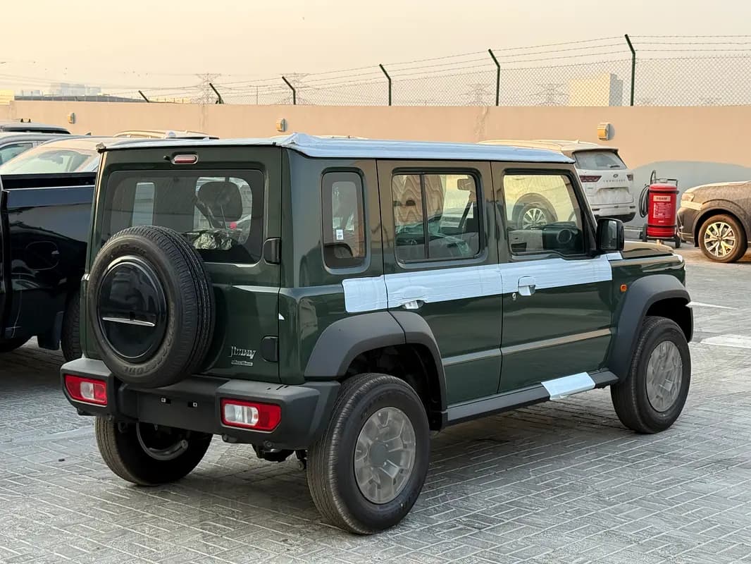 خرید سوزوکی جیمینی GLX AT 5-Door مدل ۲۰۲۷ از دبی — واردات به منطقه آزاد کیش و قشم — خودرو سوزوکی — تصویر 2