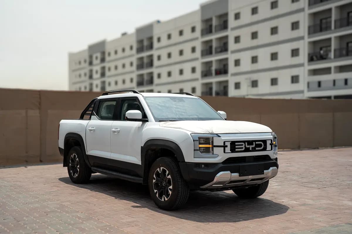 خرید بی‌وای‌دی Shark 6 Premium مدل ۲۰۲۶ از دبی — واردات به منطقه آزاد کیش و قشم — خودرو بی‌وای‌دی