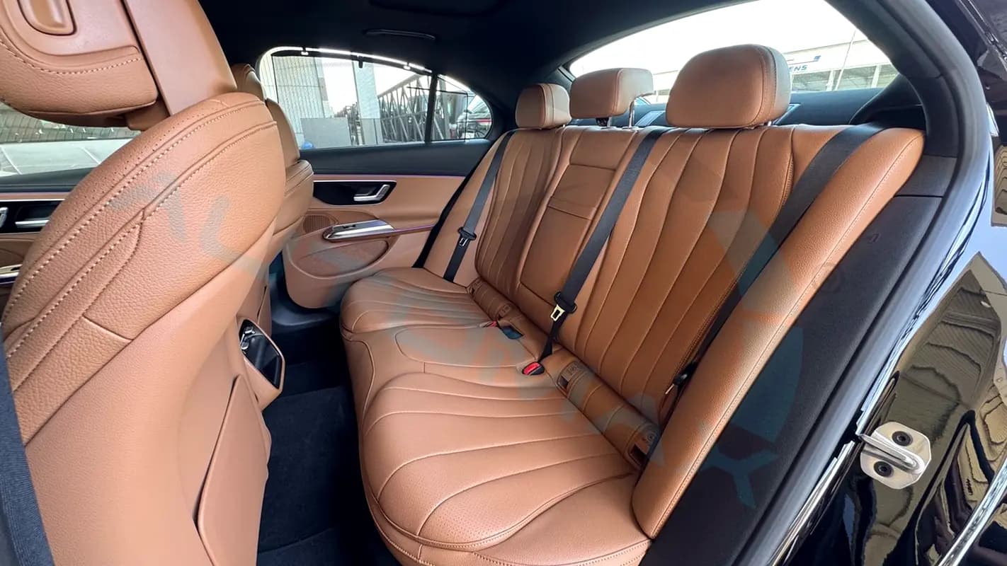 خرید مرسدس کلاس E E 200 Exclusive مدل ۲۰۲۶ از دبی — واردات به منطقه آزاد کیش و قشم — خودرو مرسدس — تصویر 17
