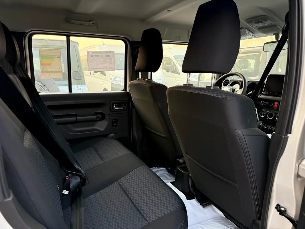 خرید سوزوکی جیمینی GLX AT 5-Door مدل ۲۰۲۷ از دبی — واردات به منطقه آزاد کیش و قشم — خودرو سوزوکی — تصویر 16