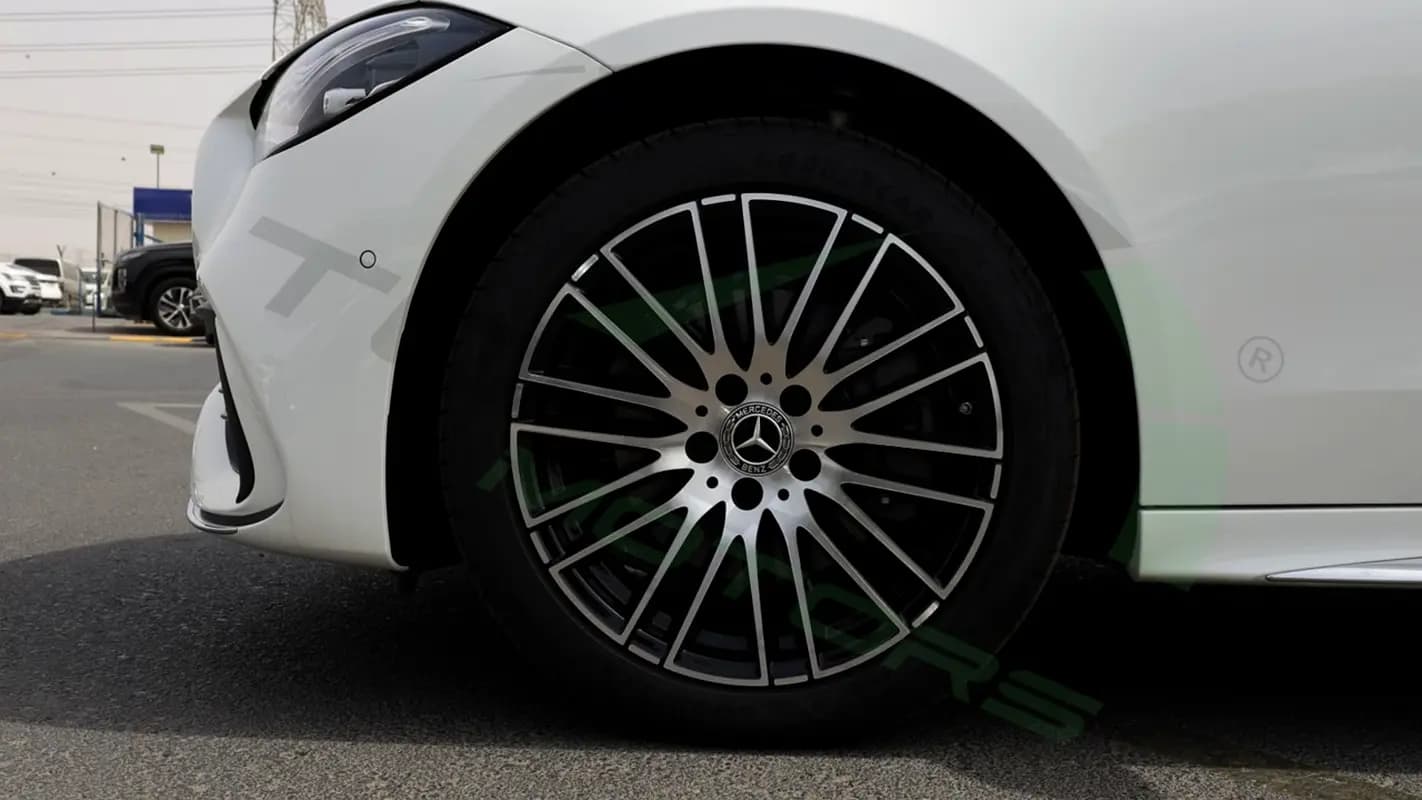خرید مرسدس کلاس C C200 L مدل ۲۰۲۶ از دبی — واردات به منطقه آزاد کیش و قشم — خودرو مرسدس — تصویر 20