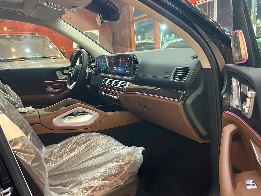 خرید مرسدس GLS GLS 450 4MATIC مدل ۲۰۲۵ از دبی — واردات به منطقه آزاد کیش و قشم — خودرو مرسدس — تصویر 9
