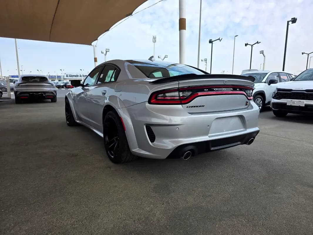 خرید Dodge Charger R/T Scat Pack مدل ۲۰۲۳ از دبی — واردات به منطقه آزاد کیش و قشم — خودرو Dodge — تصویر 6