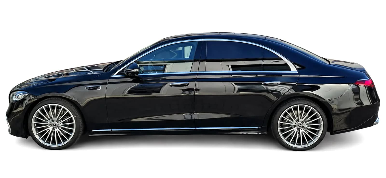 خرید مرسدس کلاس S S 580 4MATIC مدل ۲۰۲۷ از دبی — واردات به منطقه آزاد کیش و قشم — خودرو مرسدس — تصویر 3