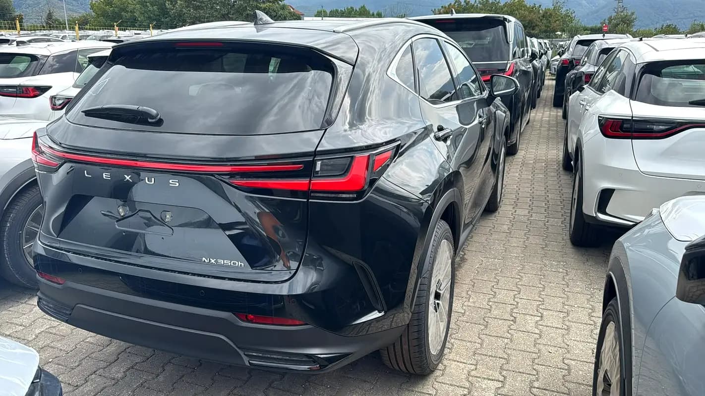 خرید لکسوس NX Series NX 350H مدل ۲۰۲۶ از دبی — واردات به منطقه آزاد کیش و قشم — خودرو لکسوس — تصویر 7