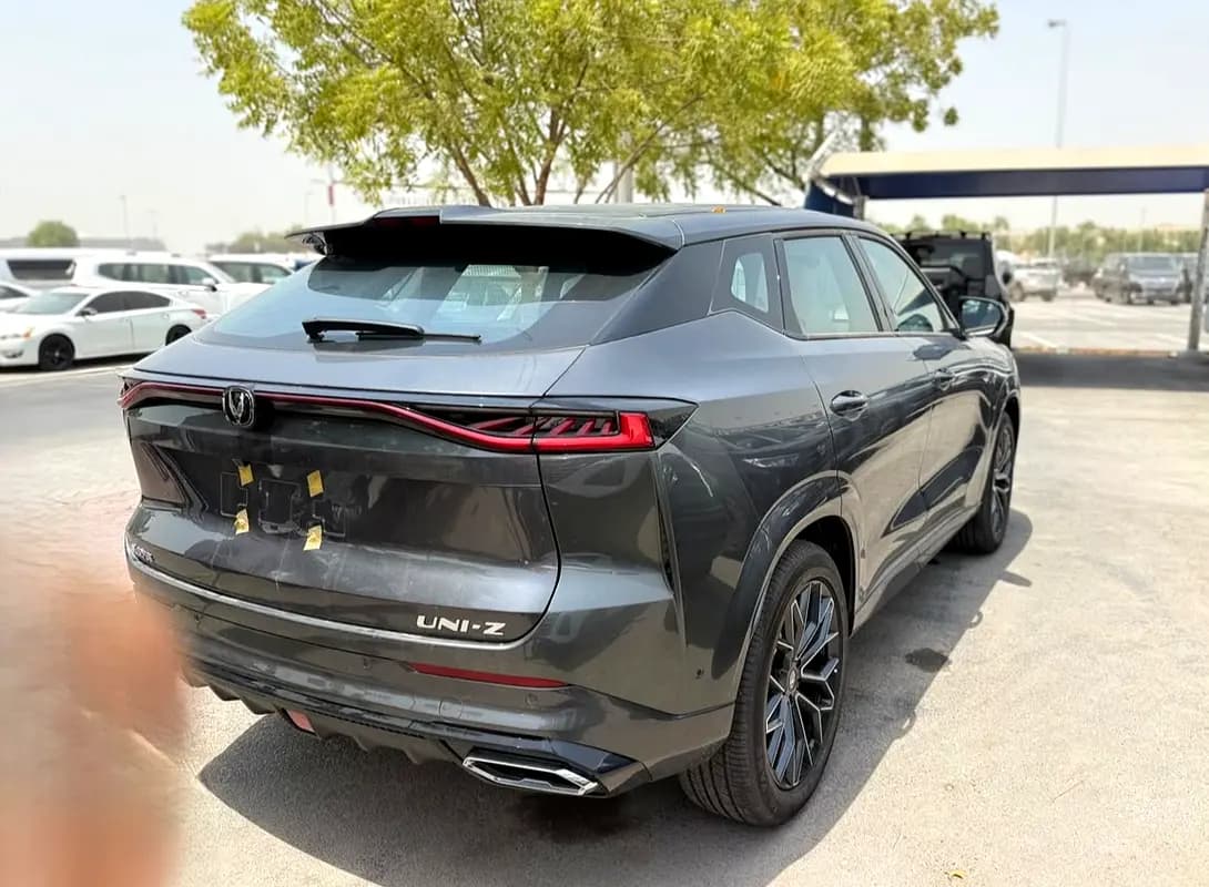 خرید چانگان UNI Z Premium مدل ۲۰۲۶ از دبی — واردات به منطقه آزاد کیش و قشم — خودرو چانگان — تصویر 3