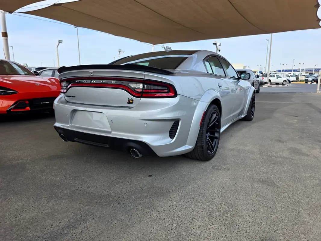 خرید Dodge Charger R/T Scat Pack مدل ۲۰۲۳ از دبی — واردات به منطقه آزاد کیش و قشم — خودرو Dodge — تصویر 7