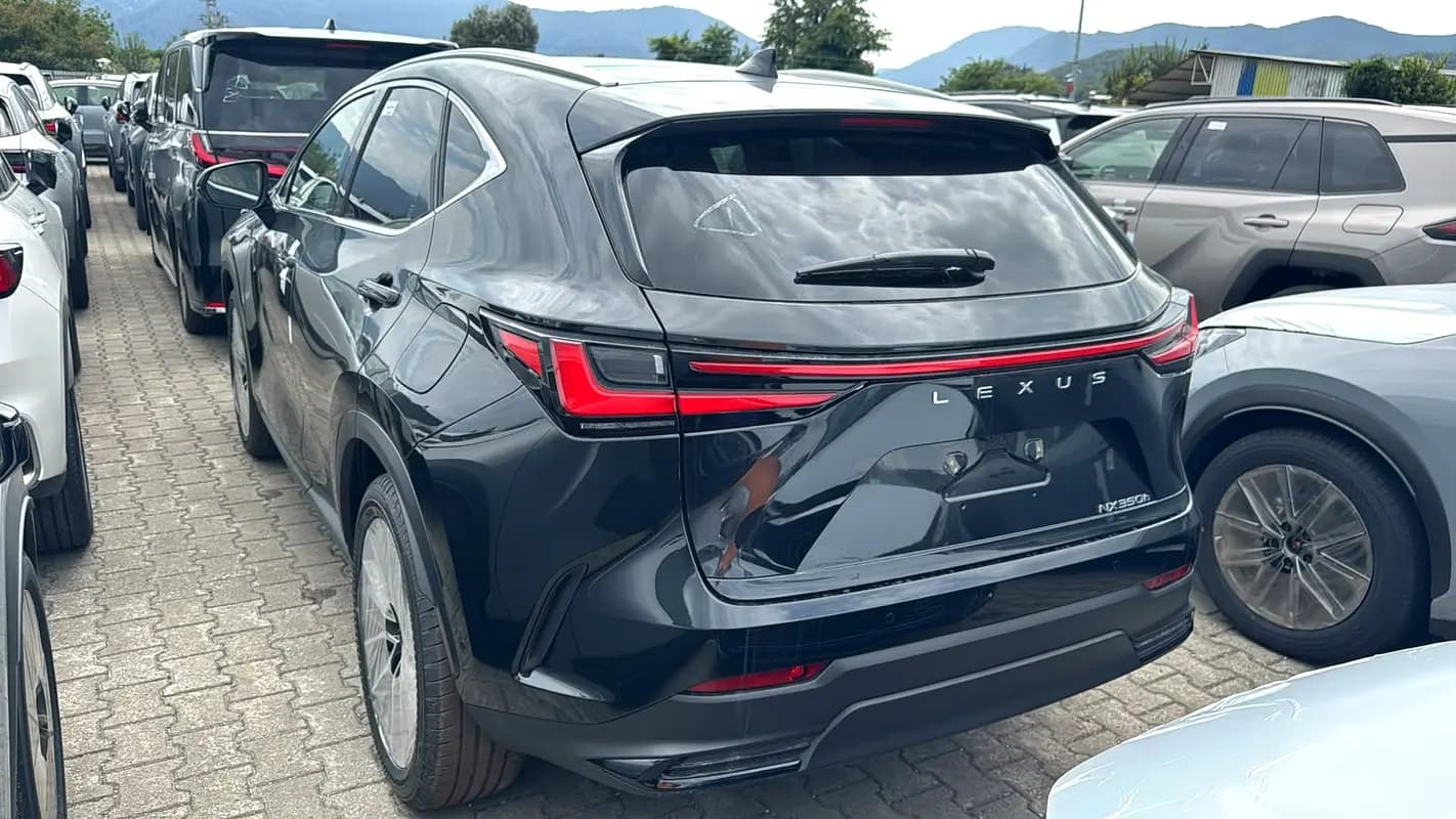 خرید لکسوس NX Series NX 350H مدل ۲۰۲۶ از دبی — واردات به منطقه آزاد کیش و قشم — خودرو لکسوس — تصویر 6